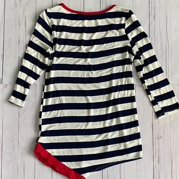 ๐ Twenty Second Striped Top - Picture 2 of 5